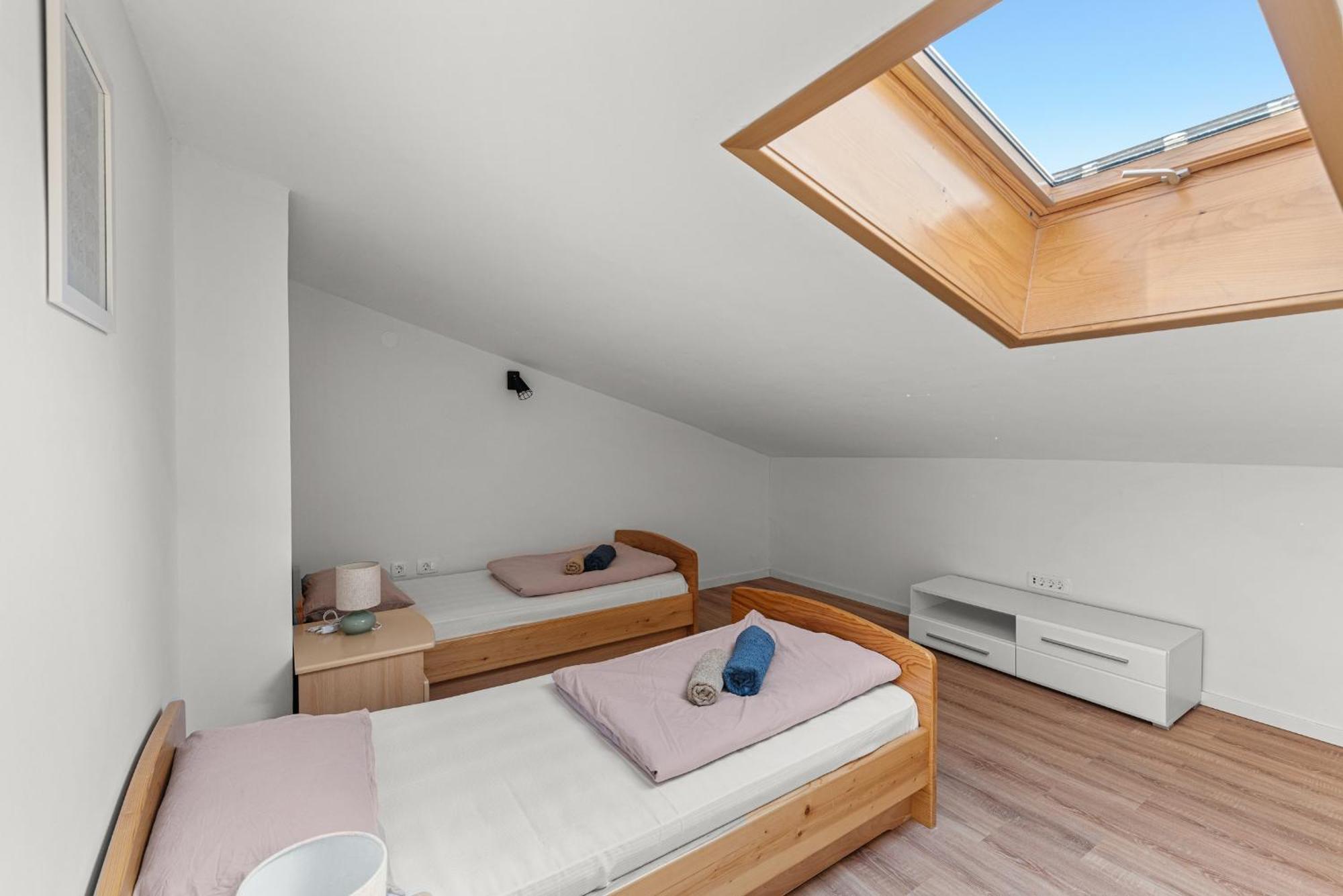 App Sandro With Common Pool Guest house Porec