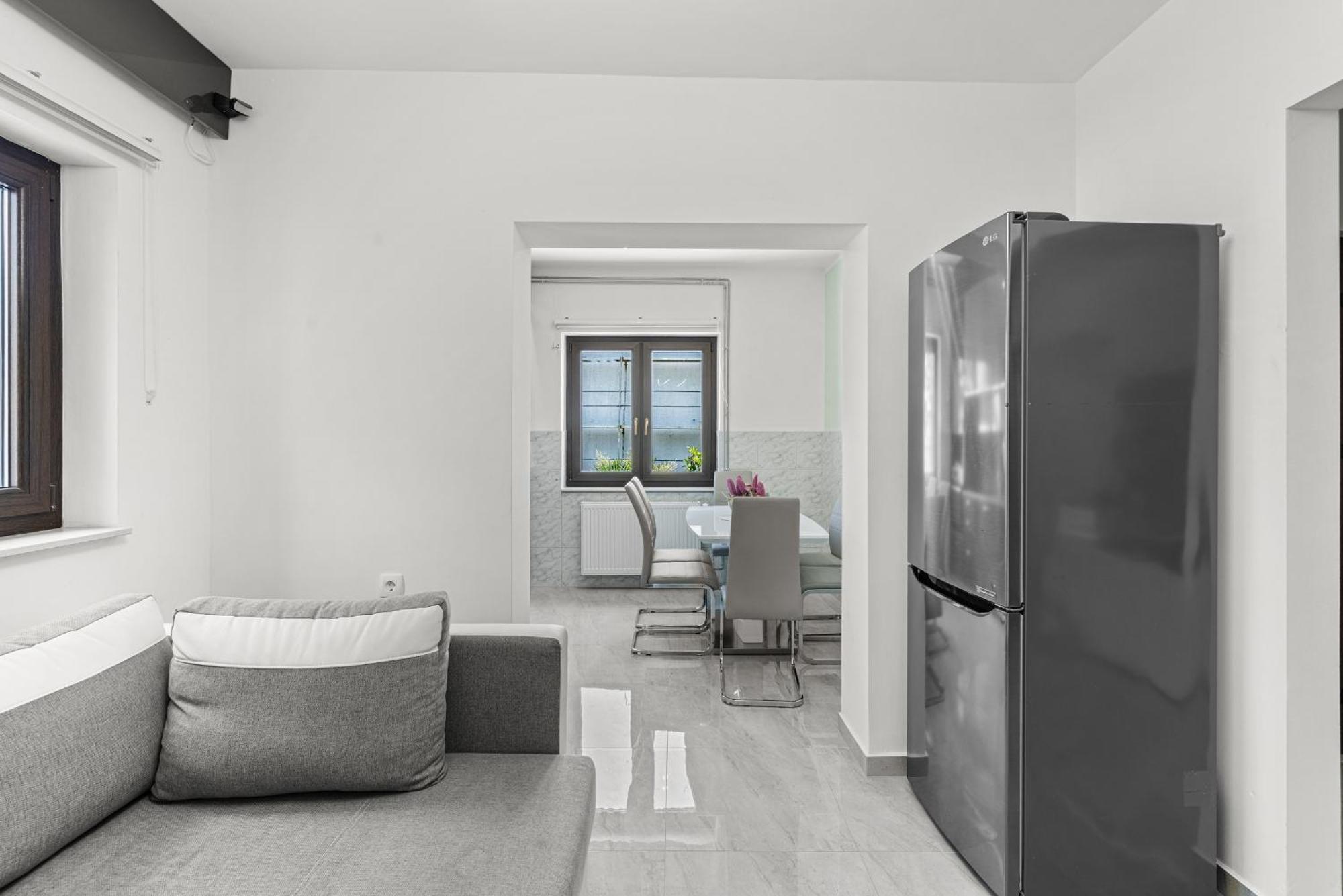 Guest house App Sandro With Common Pool Porec